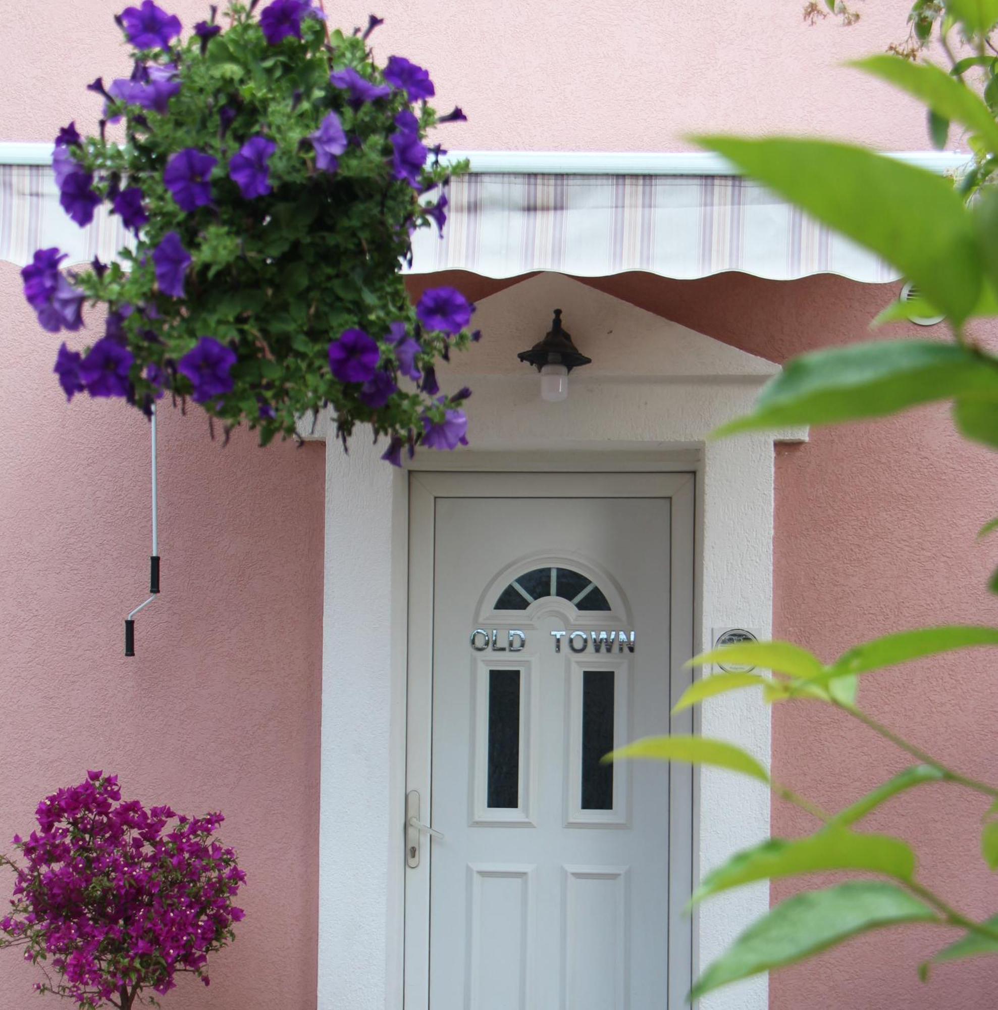 Old Town Podgorica Apartments ภายนอก รูปภาพ